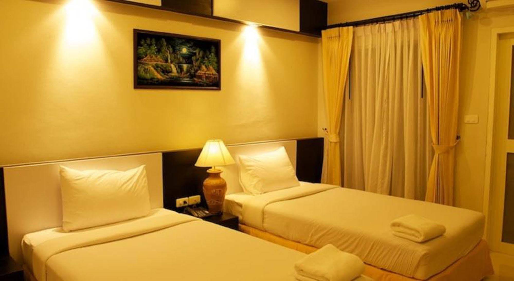 Hotel Airport Mansion Phuket Ban Bo Han Esterno foto